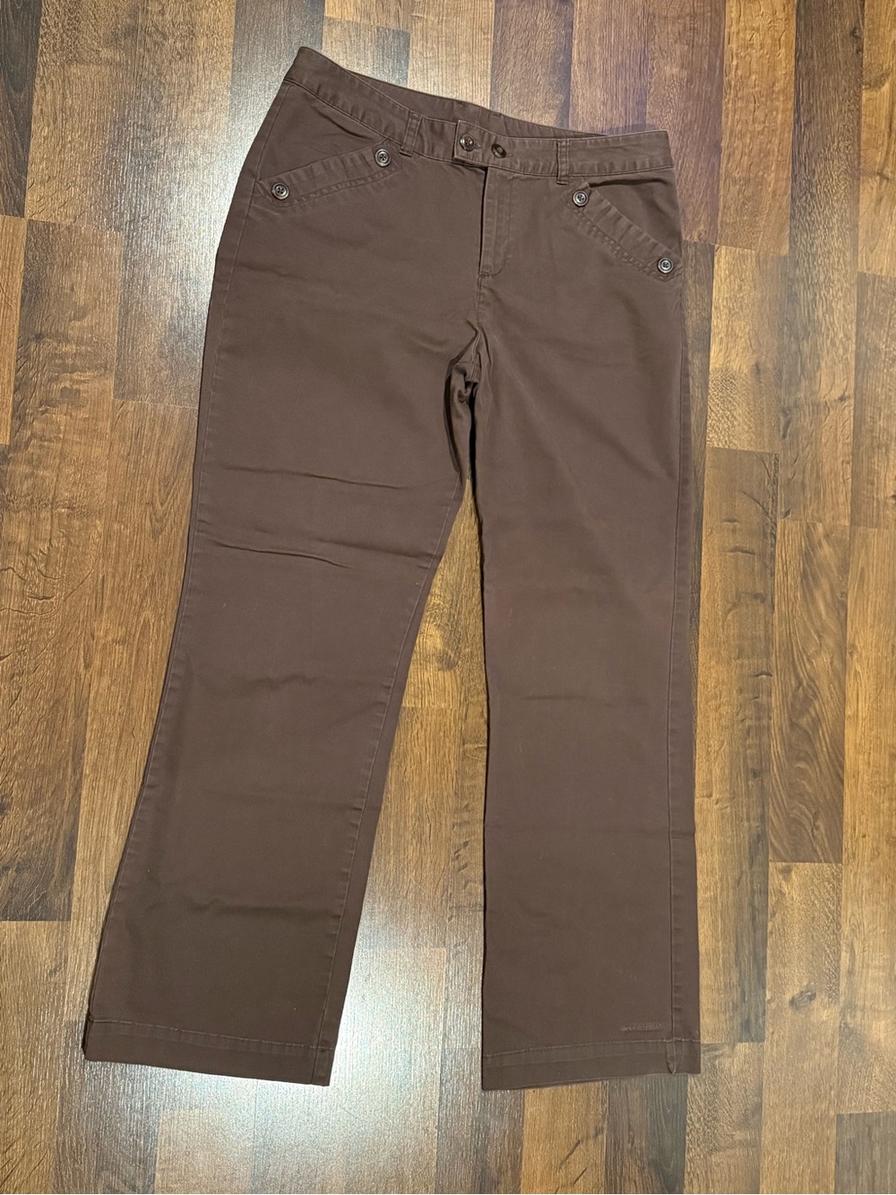Columbia Omni Shield Brown Chino Style Women’s Casual Pants (size 12)
